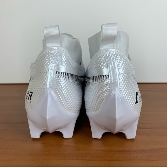 Nike Vapor Edge Pro 360 Football Cleats main image 12